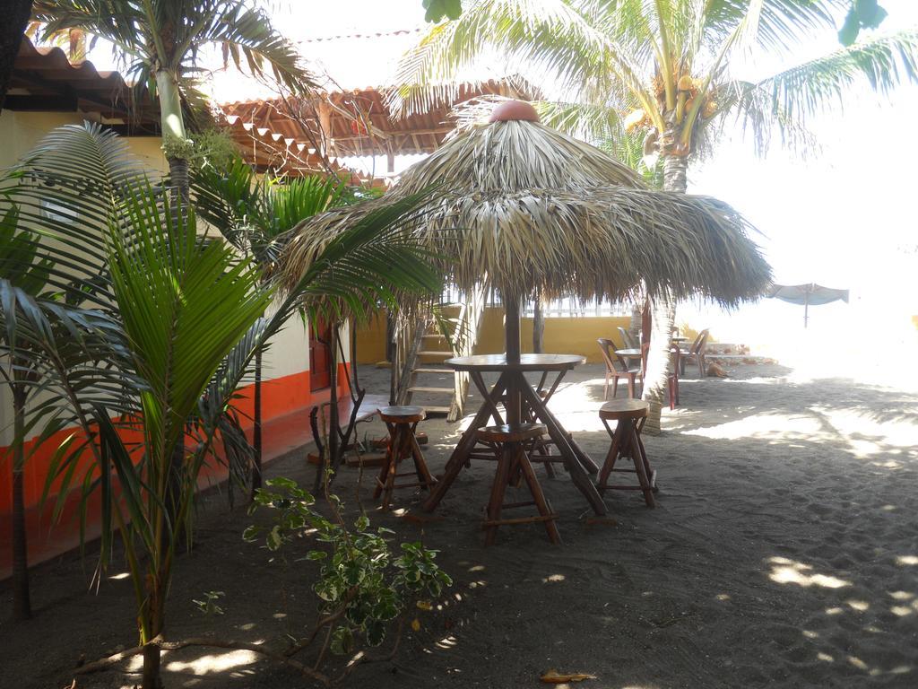 Beach Hostal Oasis Las Penitas Exterior photo