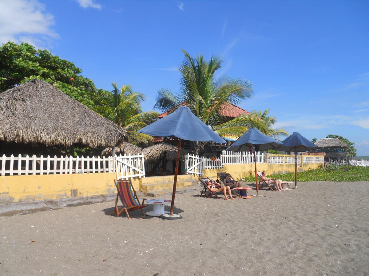 Beach Hostal Oasis Las Penitas Exterior photo